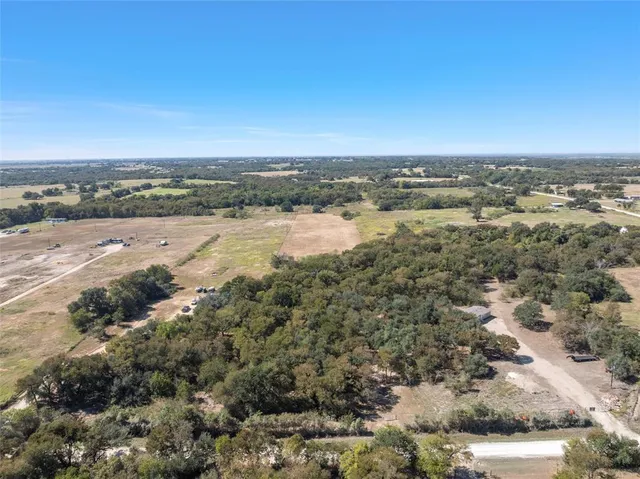 $164,900 | 6.754 County Road 473, Lott, TX 76656