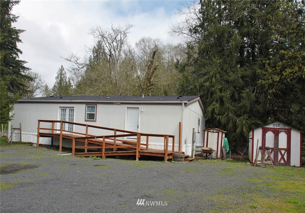 825 Winlock-Vader Road Winlock, WA 98596 - Photo 2 of 17