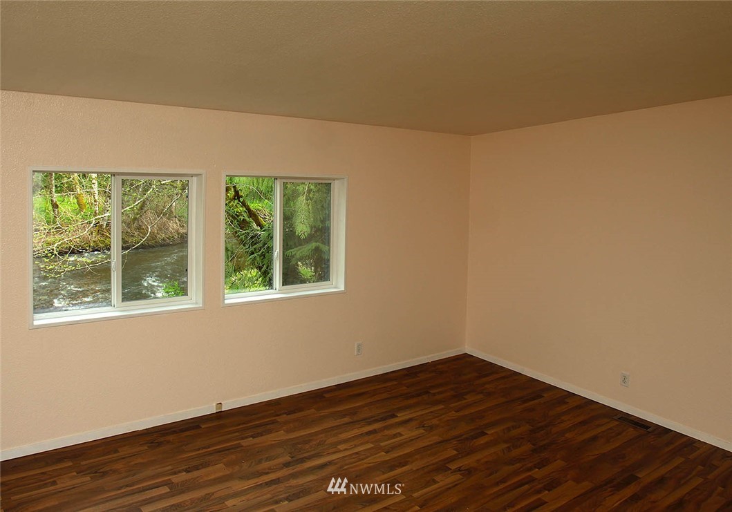 825 Winlock-Vader Road Winlock, WA 98596 - Photo 12 of 17