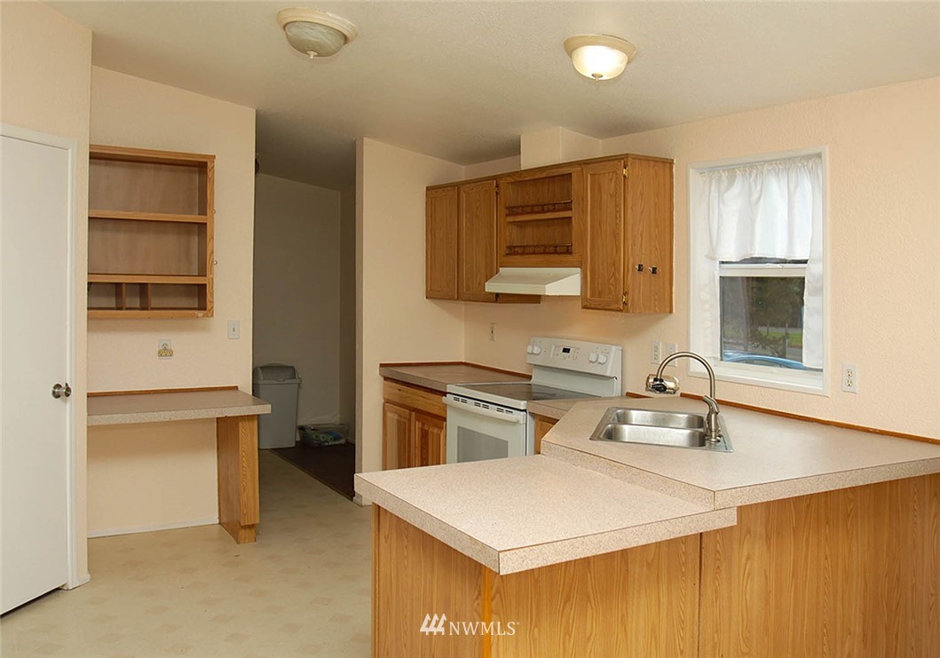 825 Winlock-Vader Road Winlock, WA 98596 - Photo 10 of 17