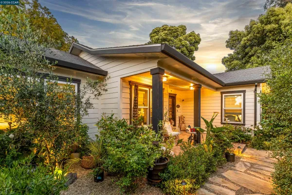 $2,350,000 | 3229-3231 Toyon Terrace, Alameda, CA 94501