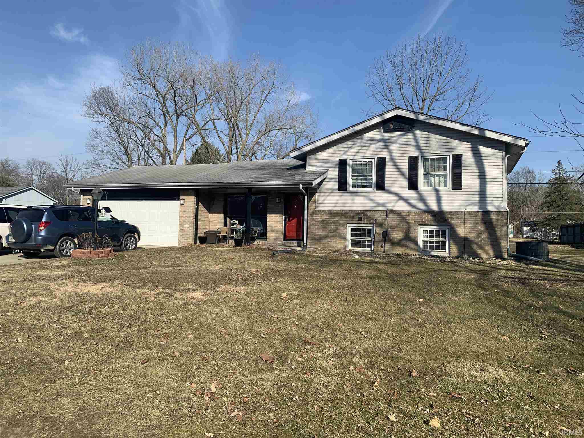 412 South Rambler Road Muncie, IN 47304 - Photo 2 of 16