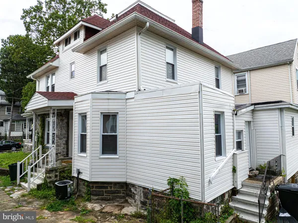 $1,800 | 51 Lewis Avenue, Unit B, Lansdowne, PA 19050