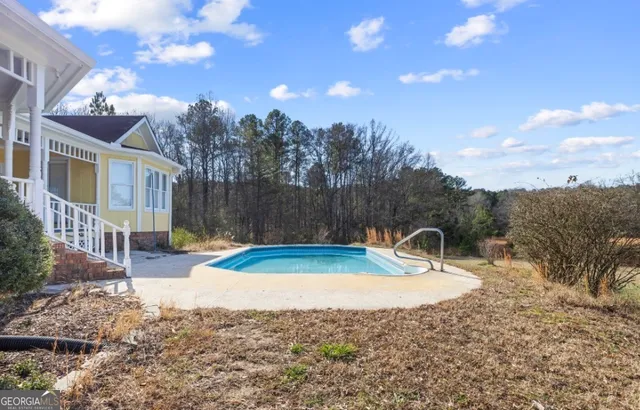 a view of outdoor space yard and patio