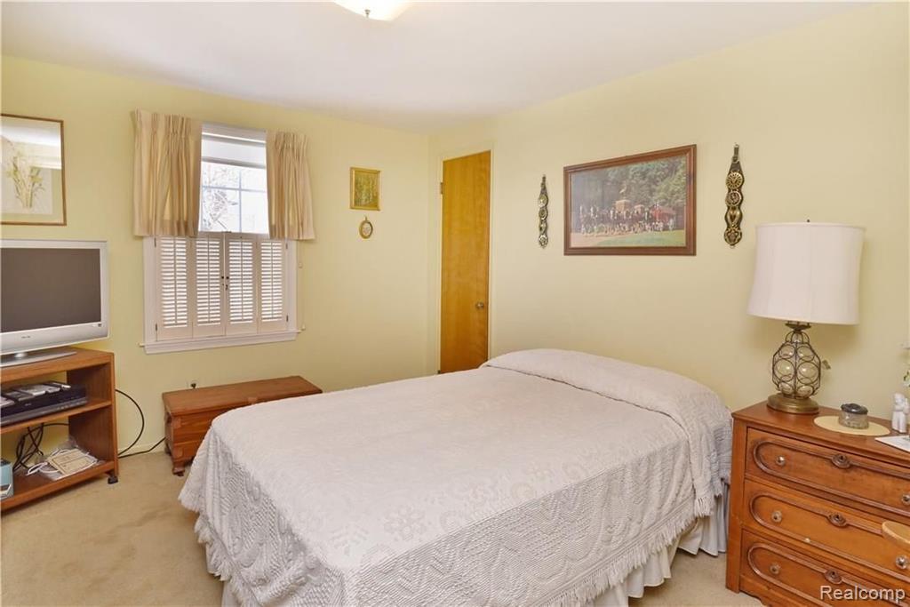 4151 Cumberland Road Berkley, MI 48072 - Photo 15 of 22