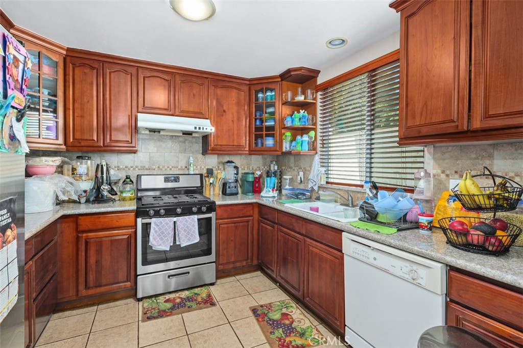 10104 Gould Street Riverside, CA 92503 - Photo 15 of 31