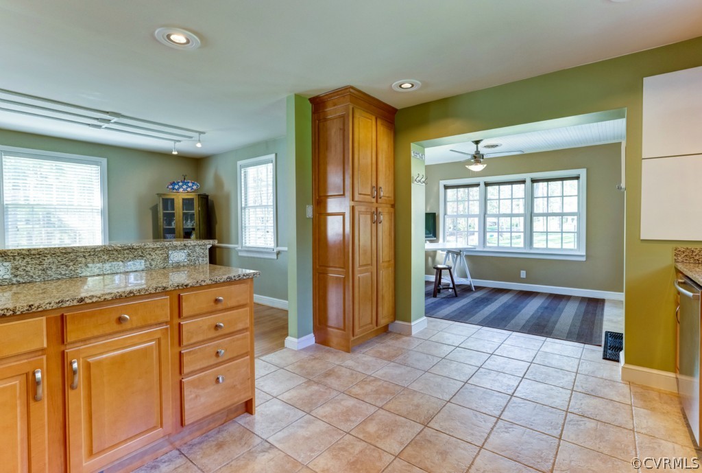 7702 Sunderland Road Henrico, VA 23229 - Photo 8 of 18 Gallery Image 8