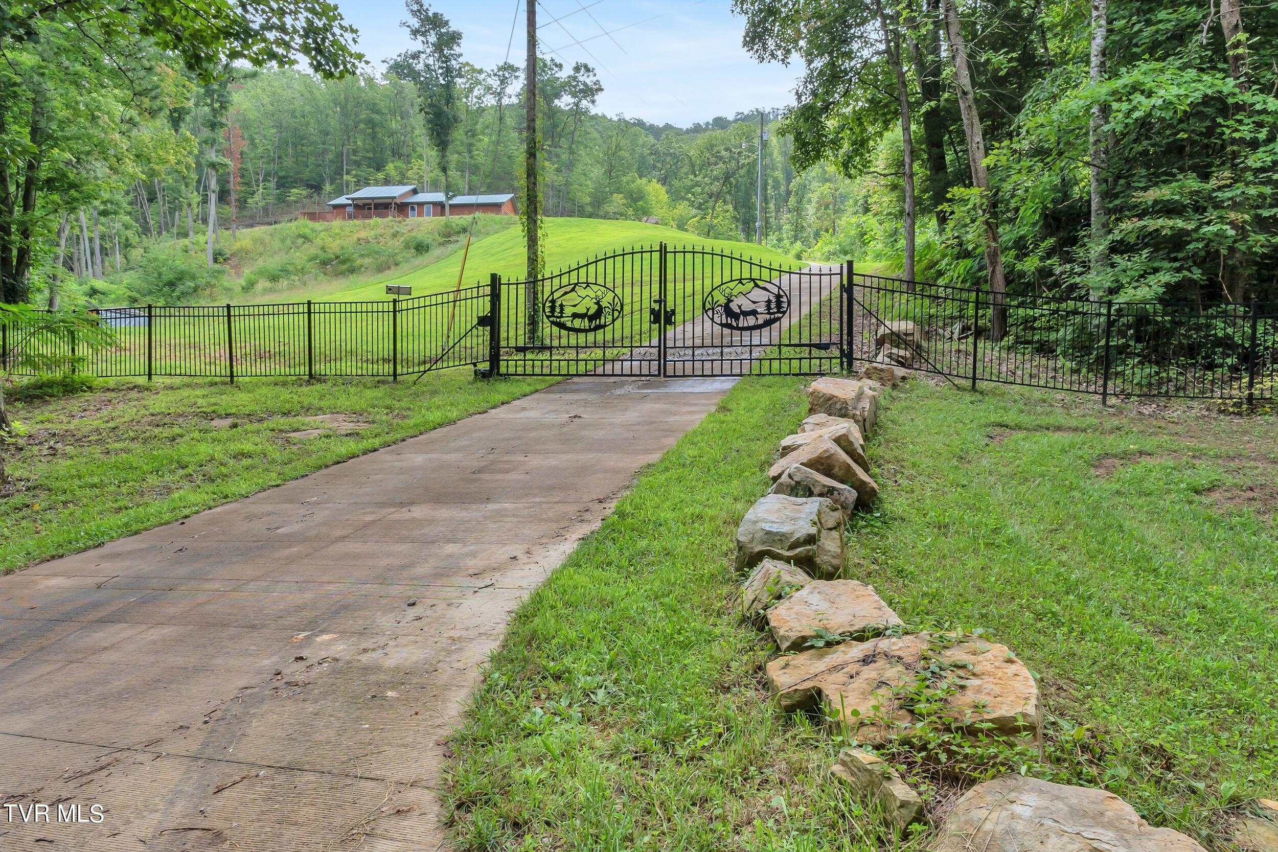 280 Brown Mountain Road Greeneville, TN 37745 - Photo 5 of 34 ARW02798