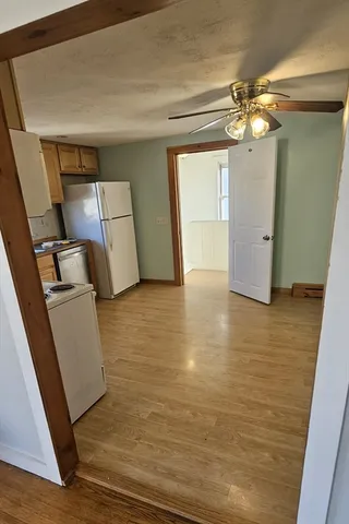 $2,100 | 123 Scott Street, Unit 2, Attleboro, MA 02703