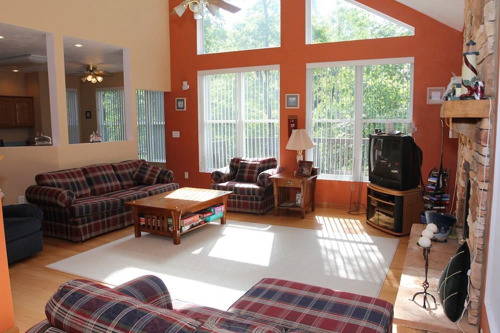 2404 South Ridge Way Hidden Valley, PA 15502 - Photo 3 of 25 Gallery Image 3