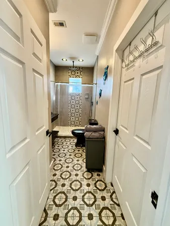 $1,900 | 2312 37th Street, Galveston, TX 77550