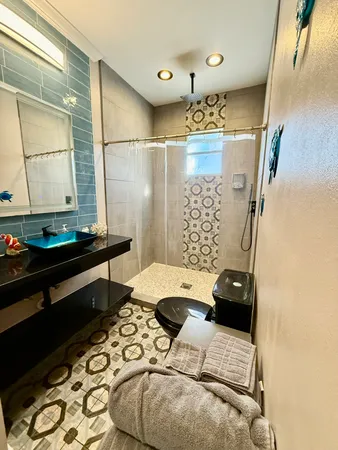 $1,900 | 2312 37th Street, Galveston, TX 77550