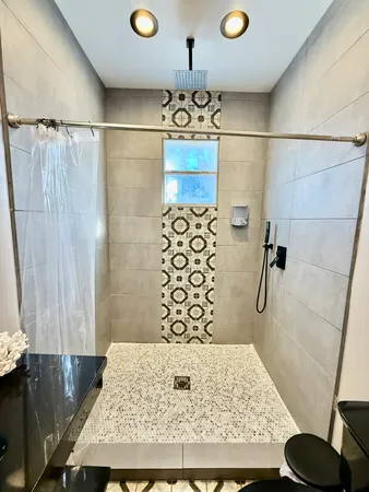 $1,900 | 2312 37th Street, Galveston, TX 77550