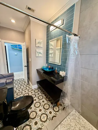 $1,900 | 2312 37th Street, Galveston, TX 77550