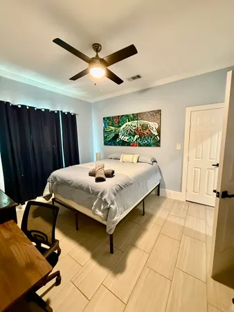 $1,900 | 2312 37th Street, Galveston, TX 77550