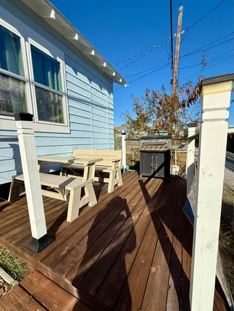 $1,900 | 2312 37th Street, Galveston, TX 77550