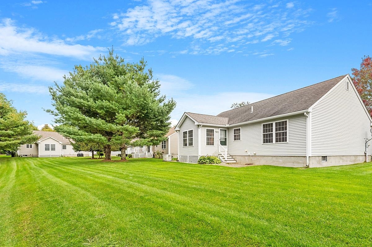 5 Madeleine Court Hudson, NH 03051 - Photo 13 of 31