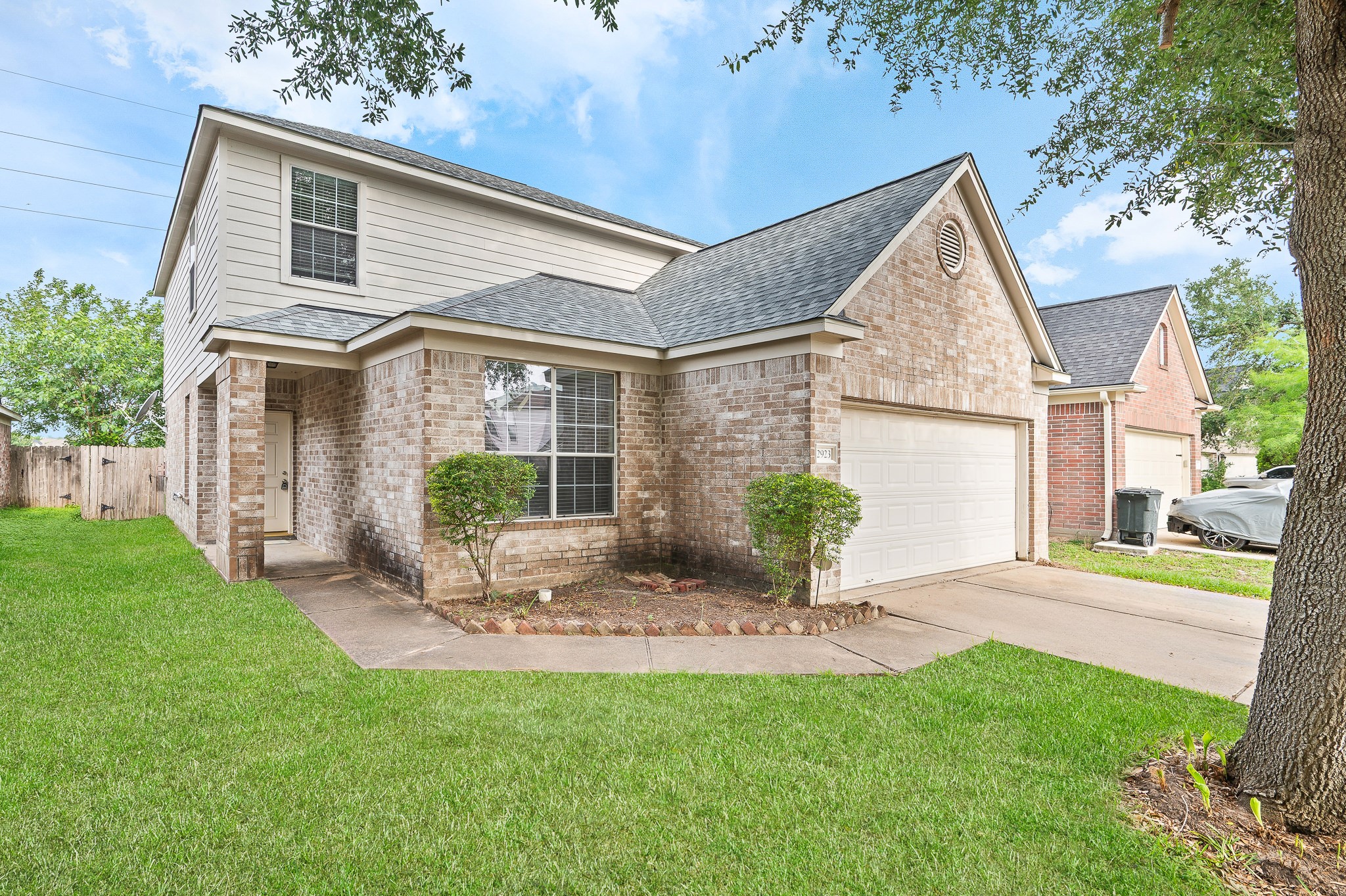 2923 Ridge Scene Way Houston, TX 77084 - Photo 3 of 37