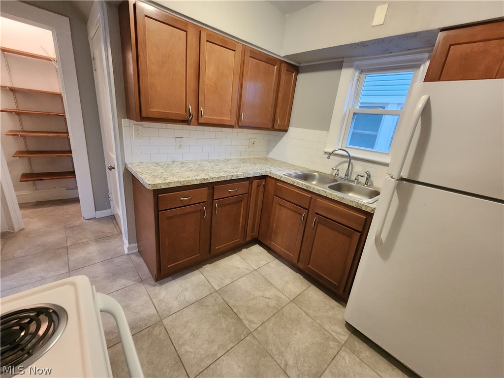 1238 Webb Road Lakewood, OH 44107 - Photo 14 of 33