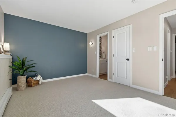 a view of livingroom with a potted plant