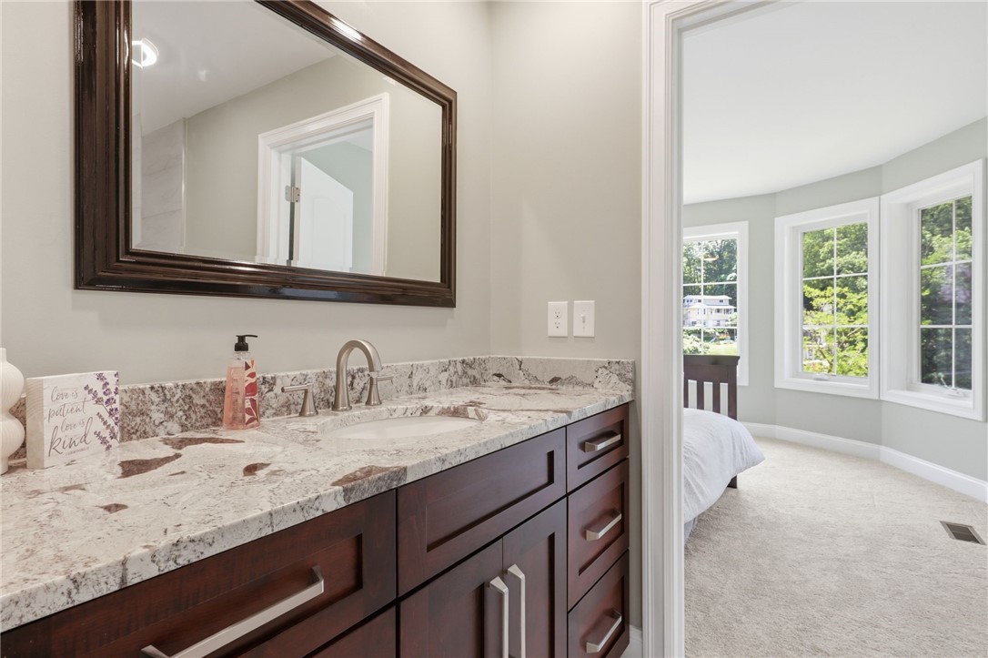 667 Seneca Road Irondequoit, NY 14622 - Photo 23 of 46