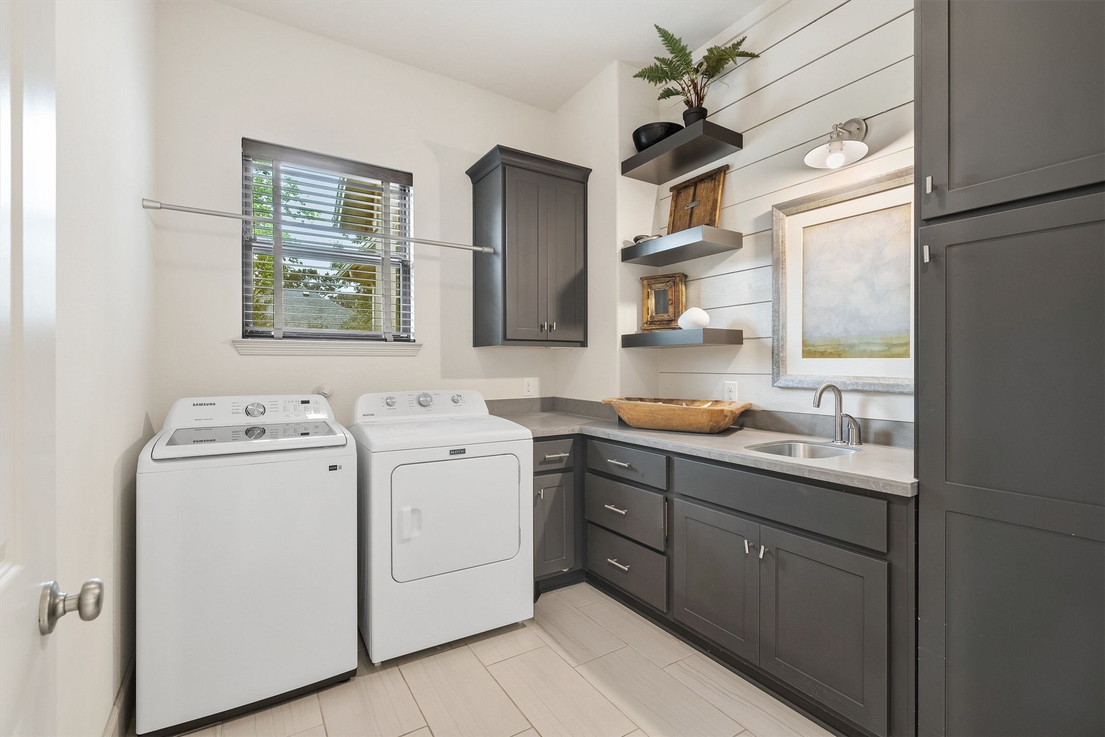 30702 Spring Lake Boulevard Tomball, TX 77375 - Photo 27 of 49 Laundry room with lots of storage