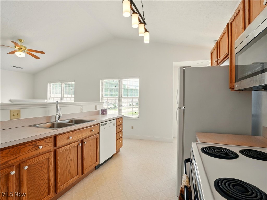 6000 Lake Road West, Unit 222 Ashtabula, OH 44004 - Photo 6 of 30