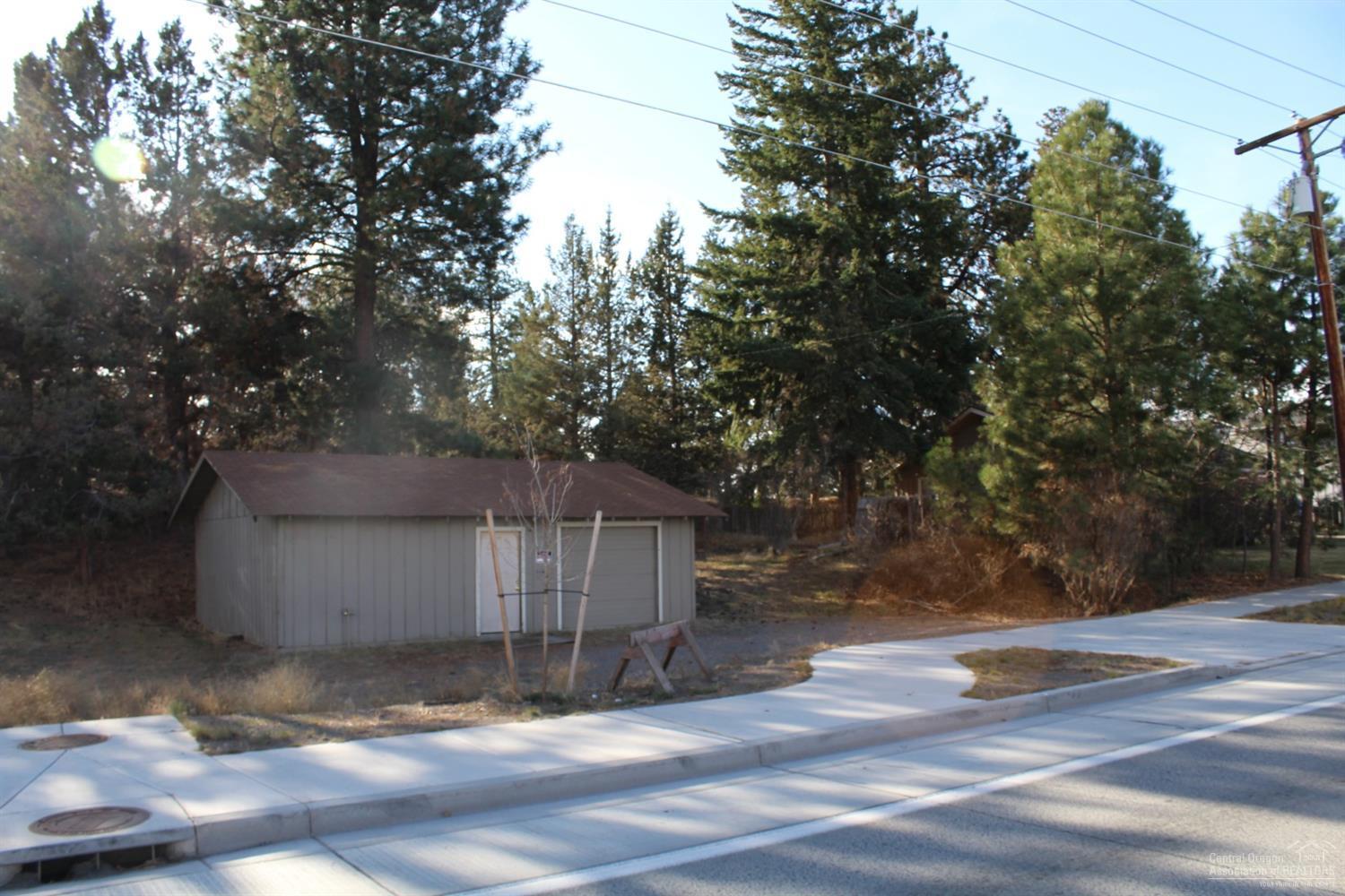 685 Southeast Reed Market Road Bend, OR 97702 - Photo 2 of 7 Additional Photo