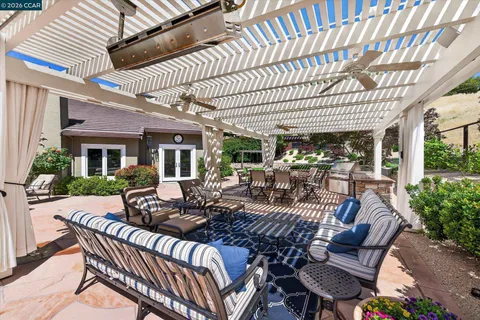 $2,494,800 | 1088 Yorkshire Place, Danville, CA 94506