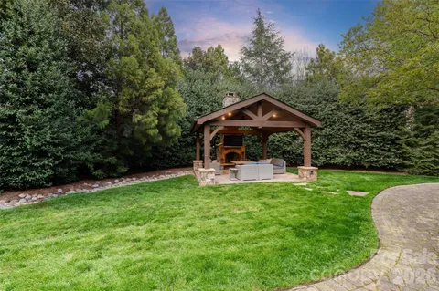 $2,100,000 | 8304 Marcliffe Court, Waxhaw, NC 28173