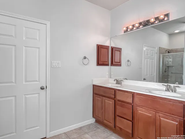 $2,000 | 845 Mesa Verde, Schertz, TX 78154