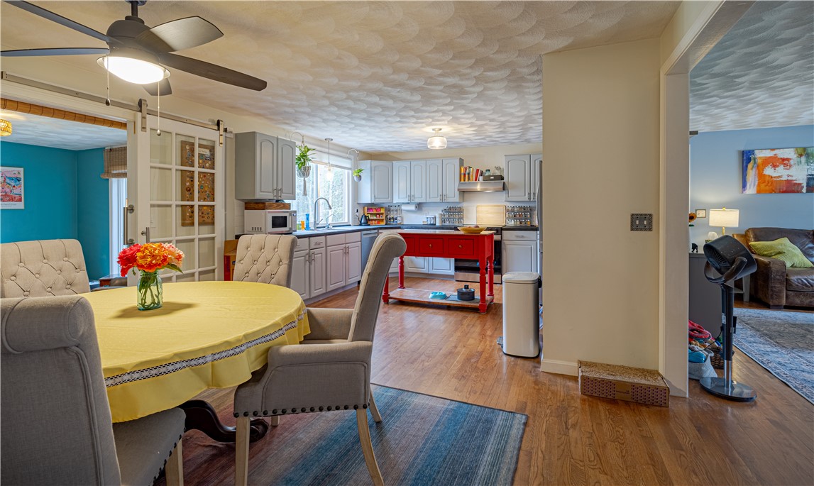 956 Reynolds Road Glocester, RI 02814 - Photo 11 of 28