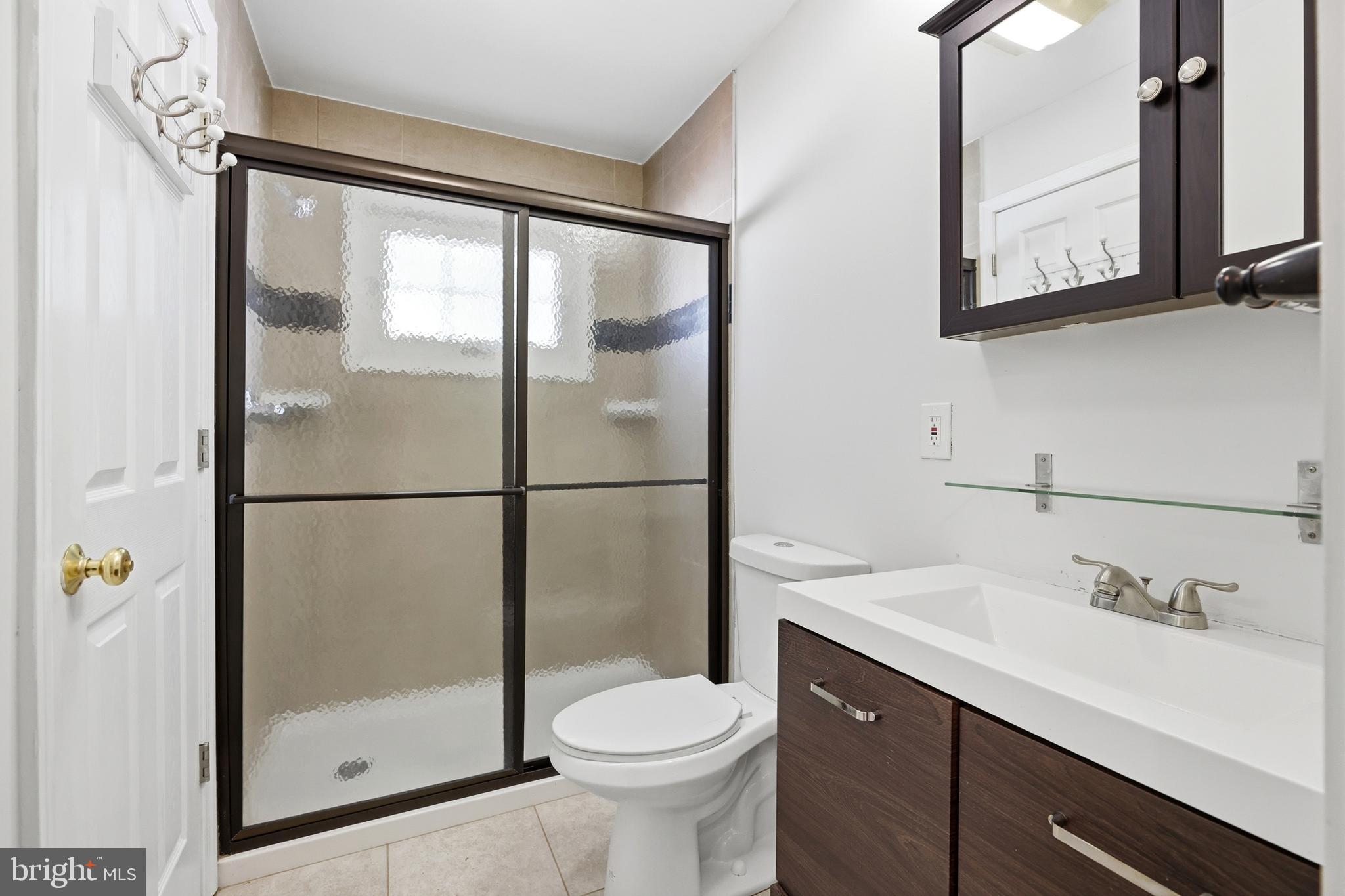 12000 Selfridge Road Silver Spring, MD 20906 - Photo 22 of 28 Tub/Shower