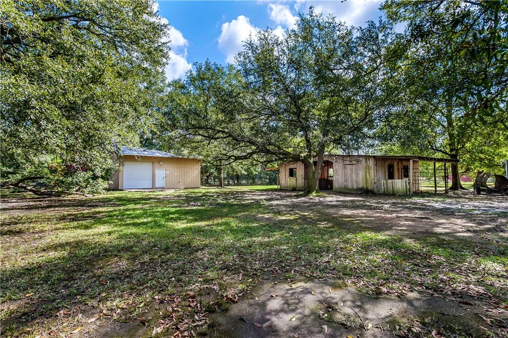 17140 Bomoka Road Covington, LA 70435 - Photo 14 of 17 Gallery Image 14