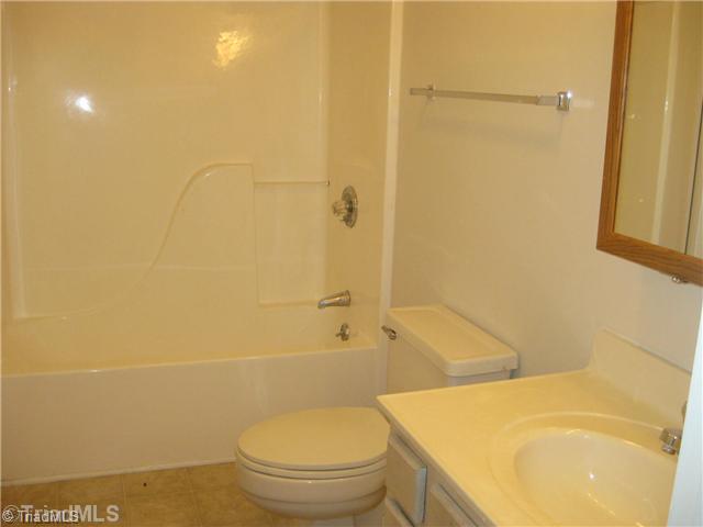 1080 Capella Ridge Road King, NC 27021 - Photo 8 of 8 Master Bath/Spa.