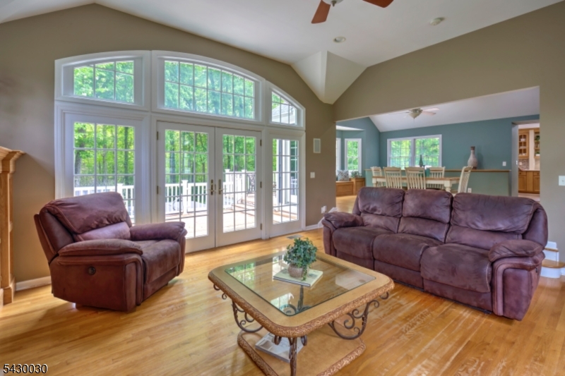 77 Riverside Drive Bernards, NJ 07920 - Photo 13 of 39