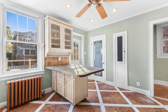 $949,000 | 6036 Liebig Avenue | North Riverdale