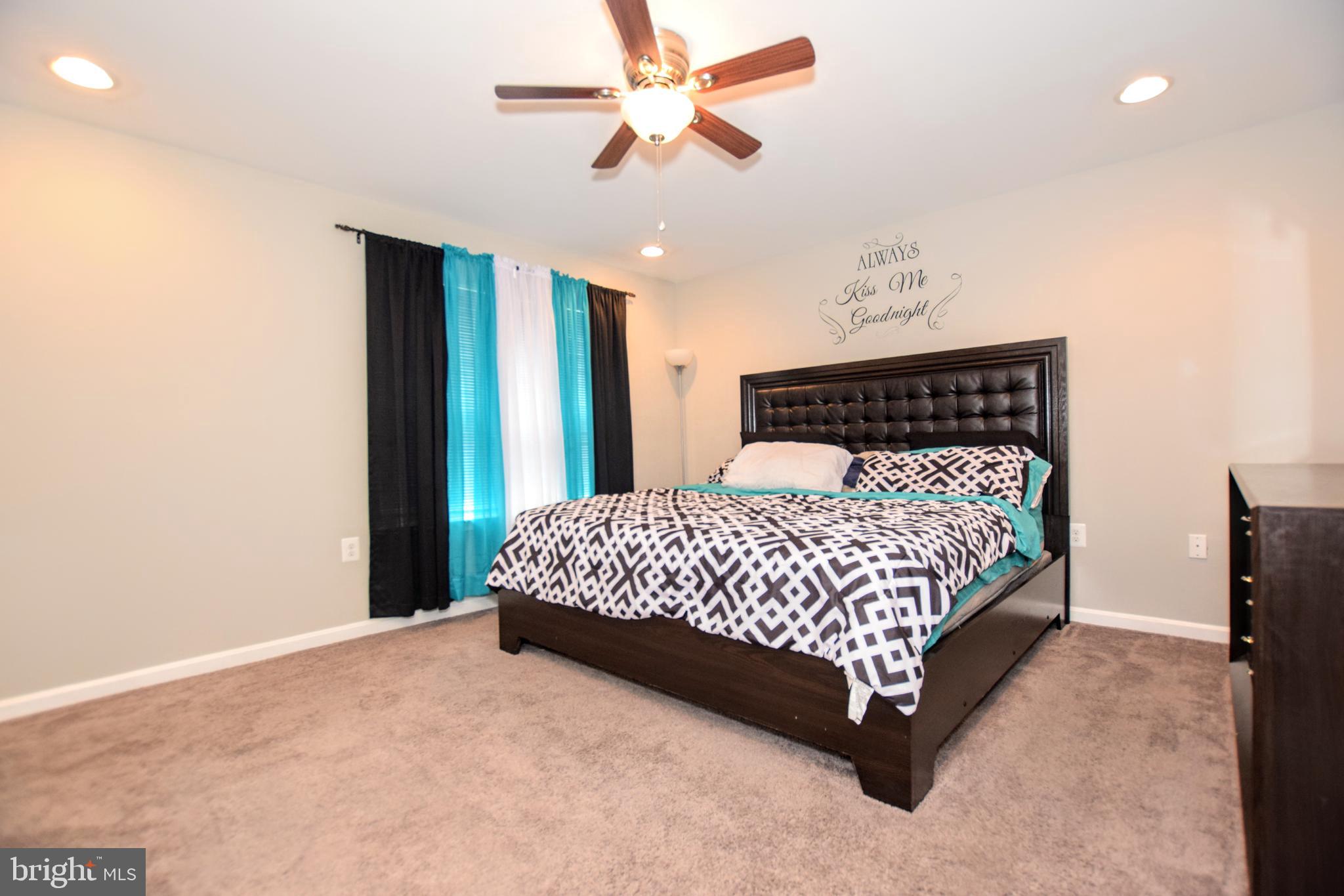 312 Laburnum Road Edgewood, MD 21040 - Photo 15 of 25 Spacious Master BR w/ Walk in Closet, Full BA!