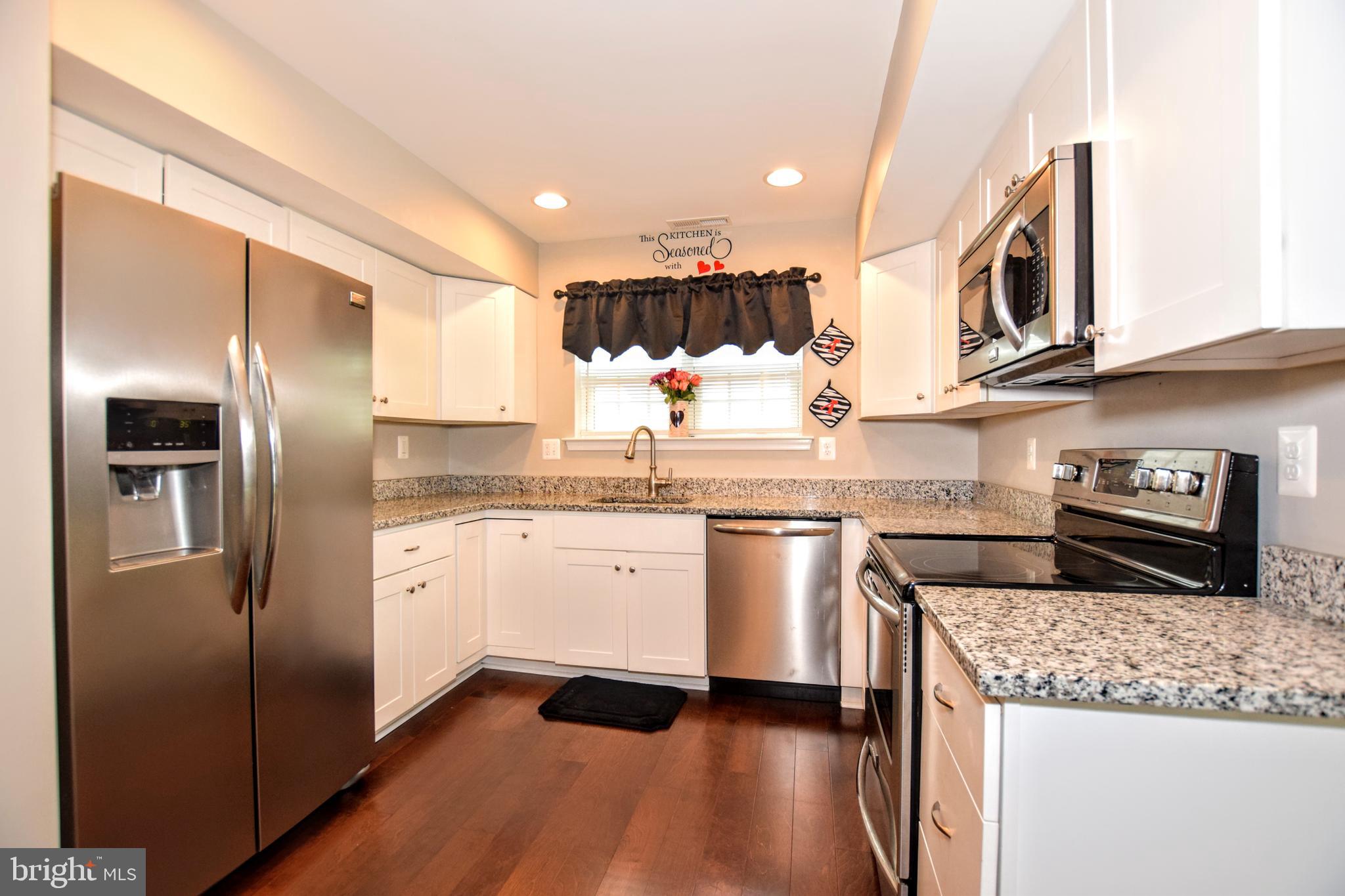 312 Laburnum Road Edgewood, MD 21040 - Photo 8 of 25 AWESOME KITCHEN!