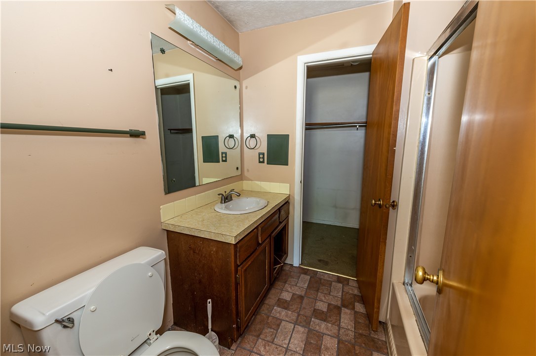984-986 Clark Road Wadsworth, OH 44281 - Photo 33 of 35 Gallery Image 33