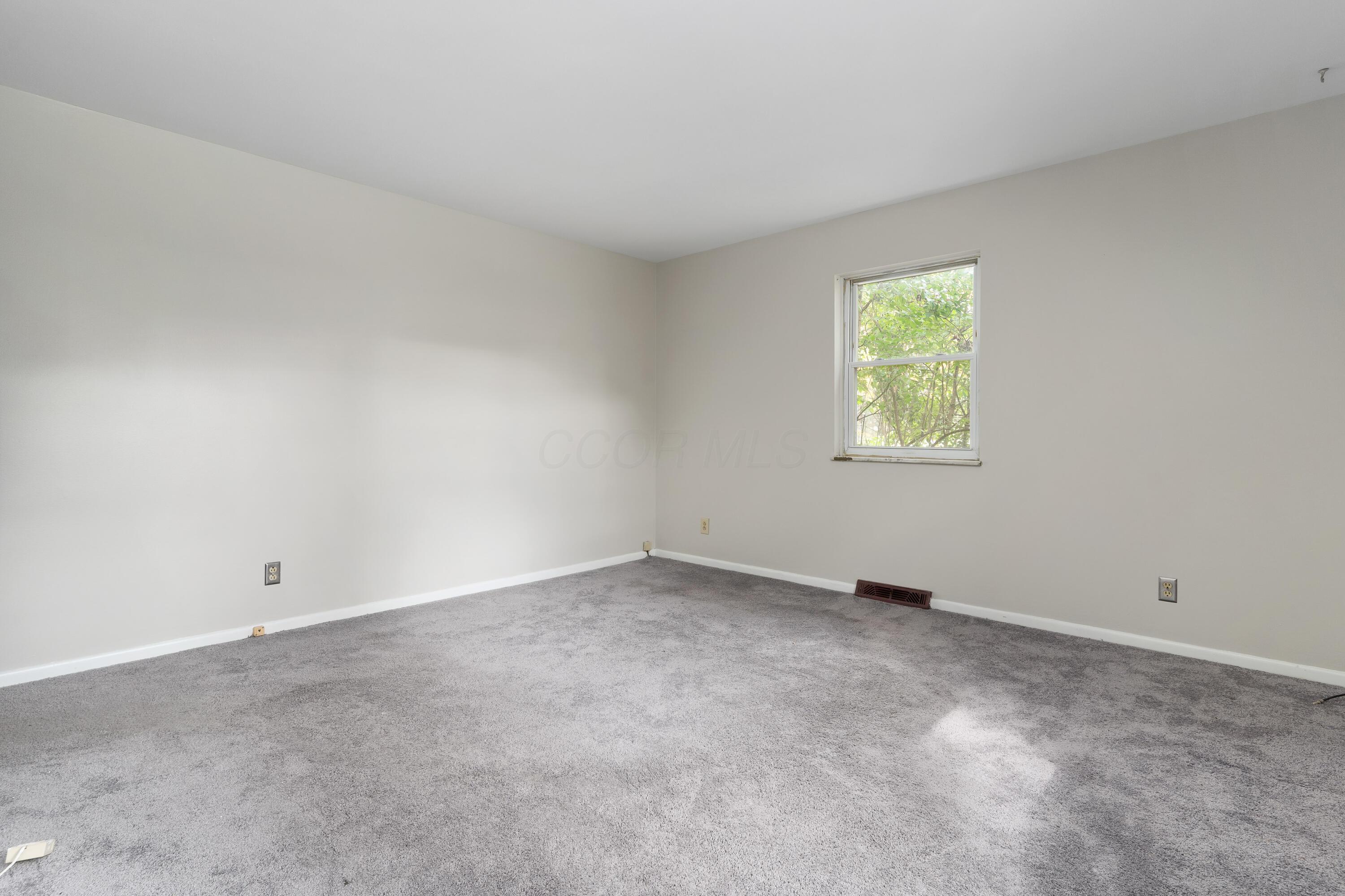 1052 McNaughten Road Columbus, OH 43213 - Photo 12 of 63 1052 McNaughten Rd_15