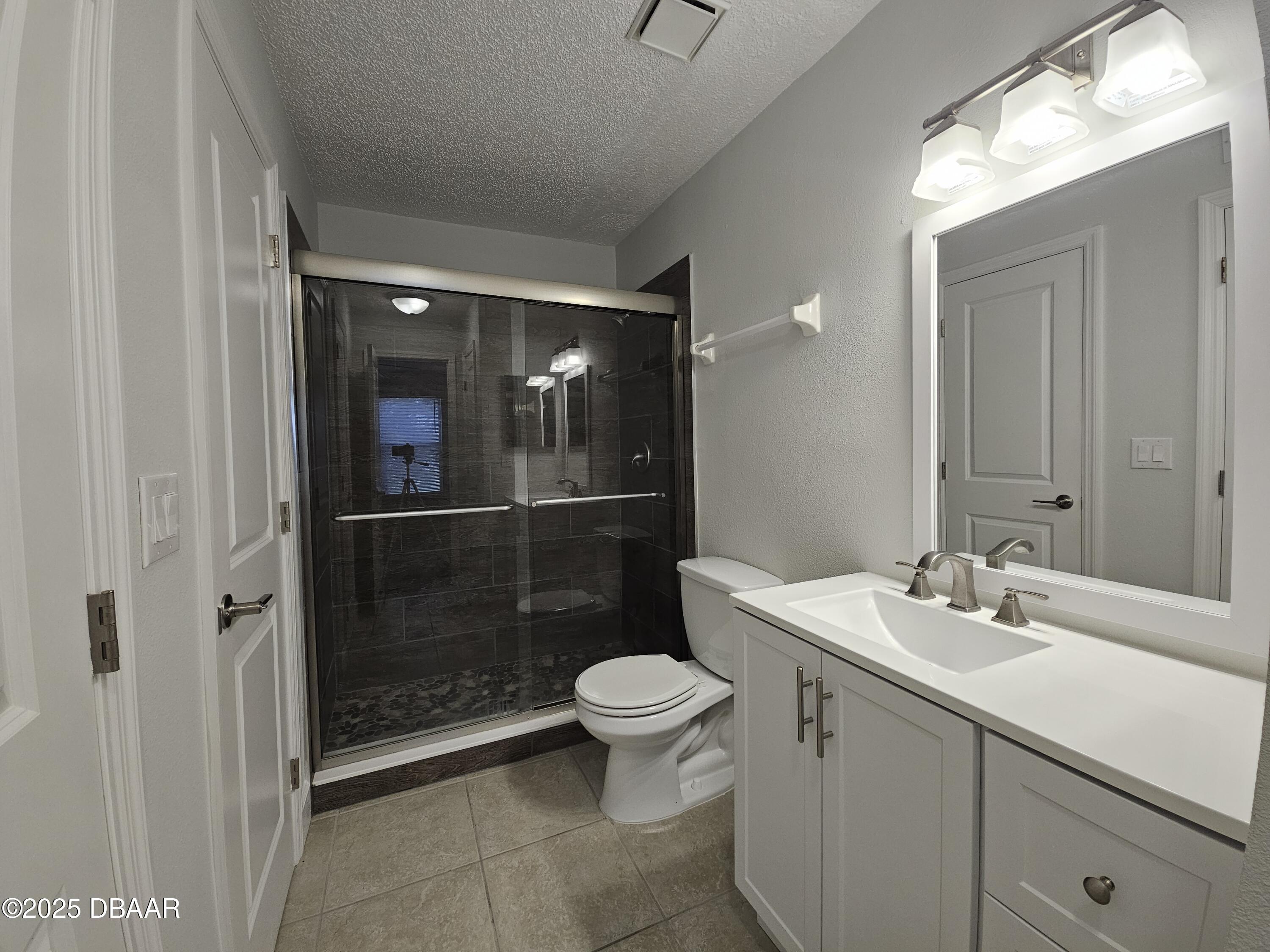 1600 Big Tree Road, Unit F2 South Daytona, FL 32119 - Photo 6 of 12 Bathroom