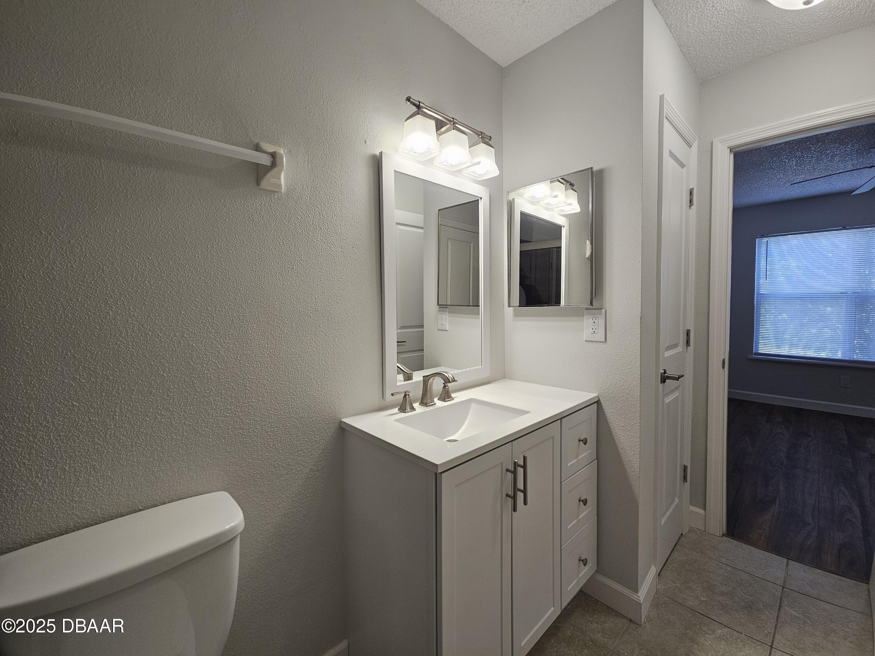 1600 Big Tree Road, Unit F2 South Daytona, FL 32119 - Photo 10 of 12 Bathroom