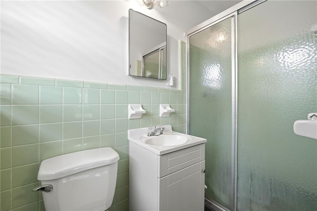 1808 Sandy Plains Road Marietta, GA 30066 - Photo 18 of 32