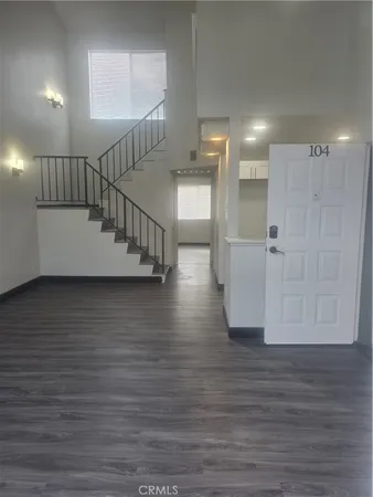 $2,500 | 11150 Glenoaks Boulevard, Unit 104, Pacoima, CA 91331