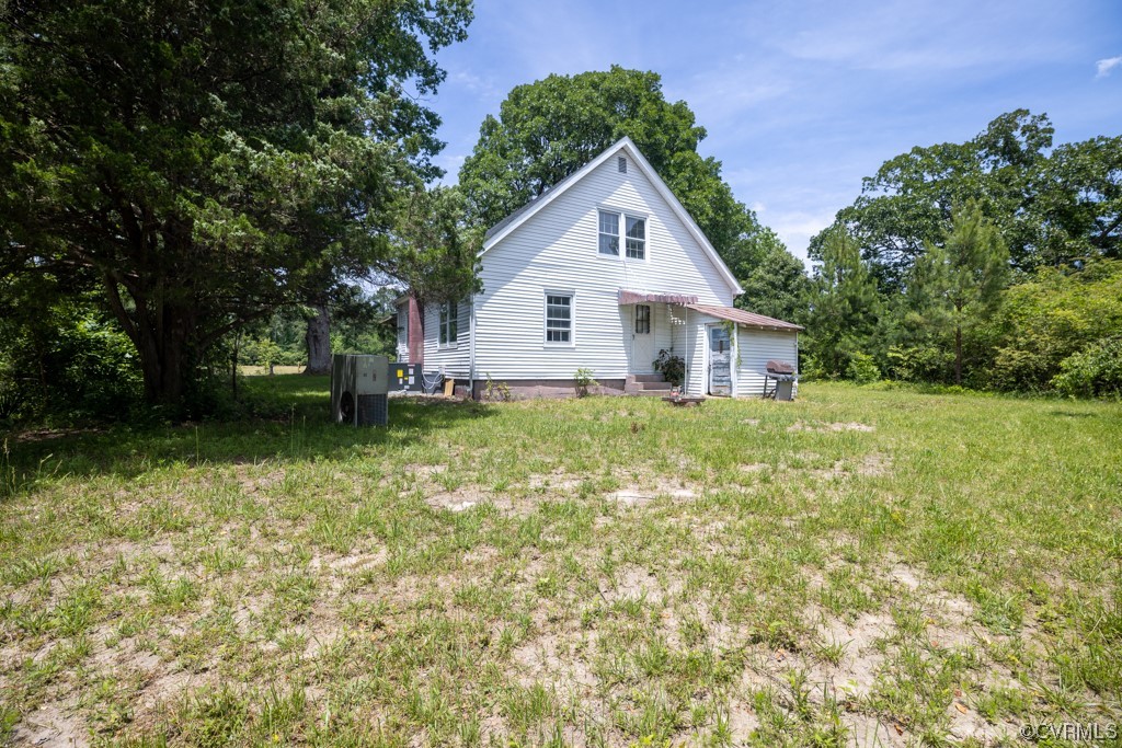 1710 Indian Oak Road Crewe, VA 23930 - Photo 5 of 28 Gallery Image 5