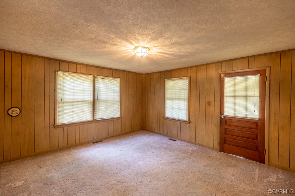 1710 Indian Oak Road Crewe, VA 23930 - Photo 9 of 28 Gallery Image 9