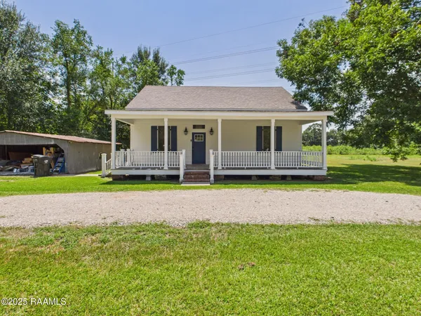 $315,000 | 6011 Youngsville Road, New Iberia, LA 70560