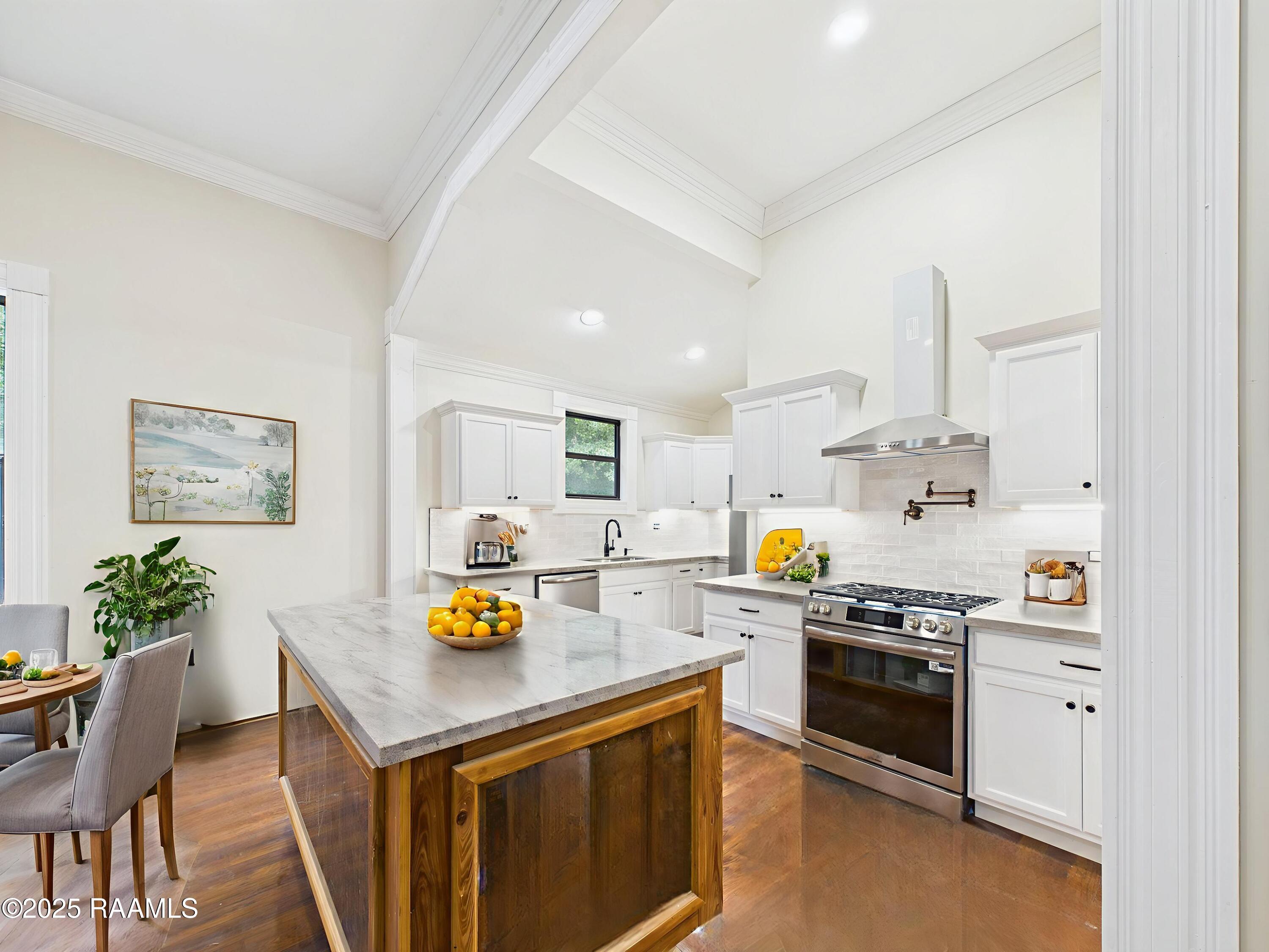 6011 Youngsville Road New Iberia, LA 70560 - Photo 13 of 50 CAM03866G0-PR0092-STILL028 - Kitchen - S