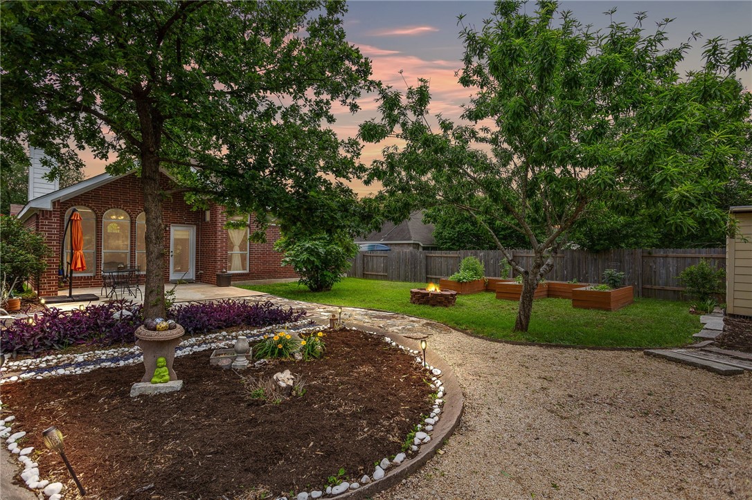 424 Racetrack Drive Austin, TX 78748 - Photo 1 of 1